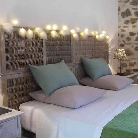 Les Jardins De Lumiere Bed and breakfast Brusque