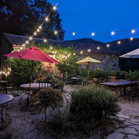 Bed and breakfast Les Jardins De Lumiere Brusque