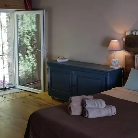 Oda ve Kahvaltı Les Jardins De Lumiere