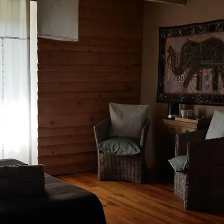 Les Jardins De Lumiere Bed & Breakfast
