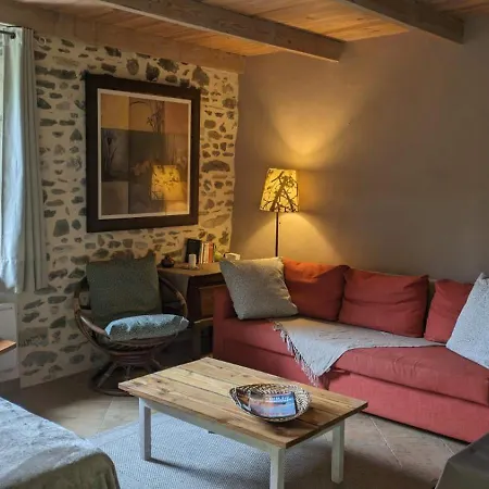 Les Jardins De Lumiere Oda ve Kahvaltı 4*