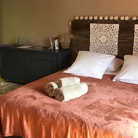 Les Jardins De Lumiere Bed & Breakfast *